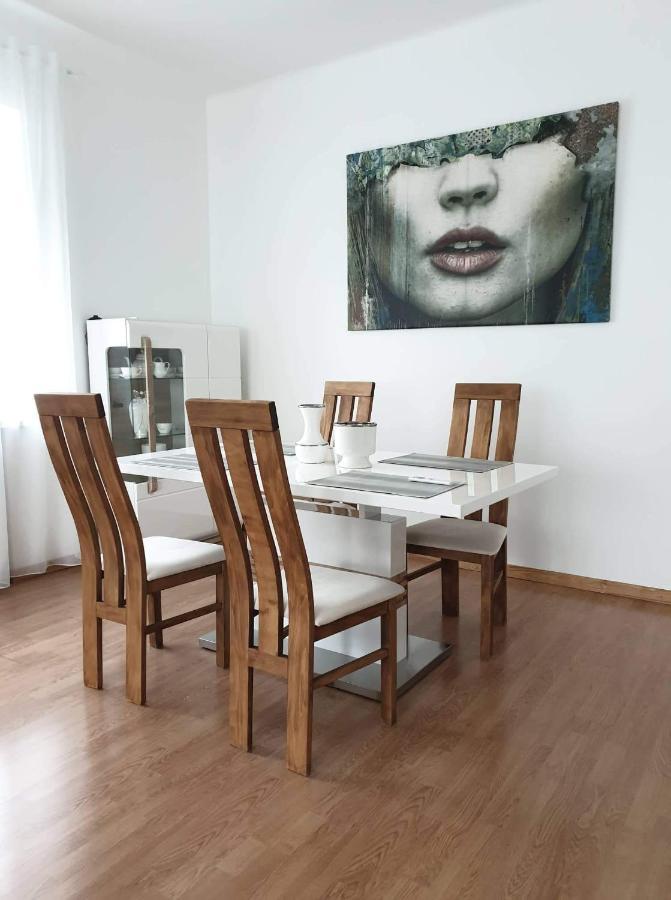Petro Delux Apartments Center Kowno Zewnętrze zdjęcie